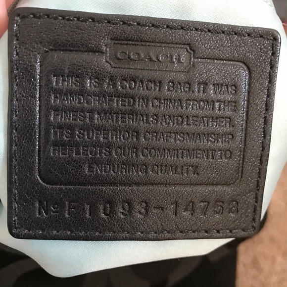 Authentic coach handbag. - Picture 2 of 2